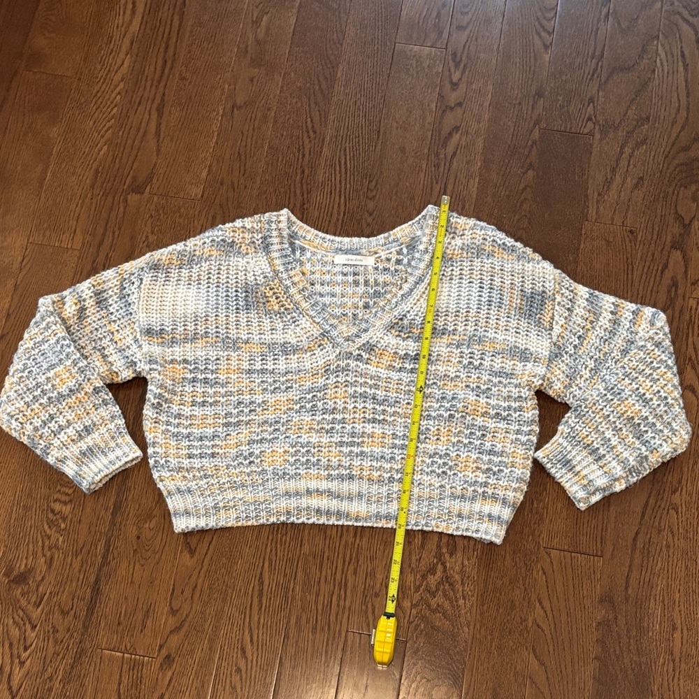 Buckle idem ditto Multicolor Knit V-Neck Sweater. Like new